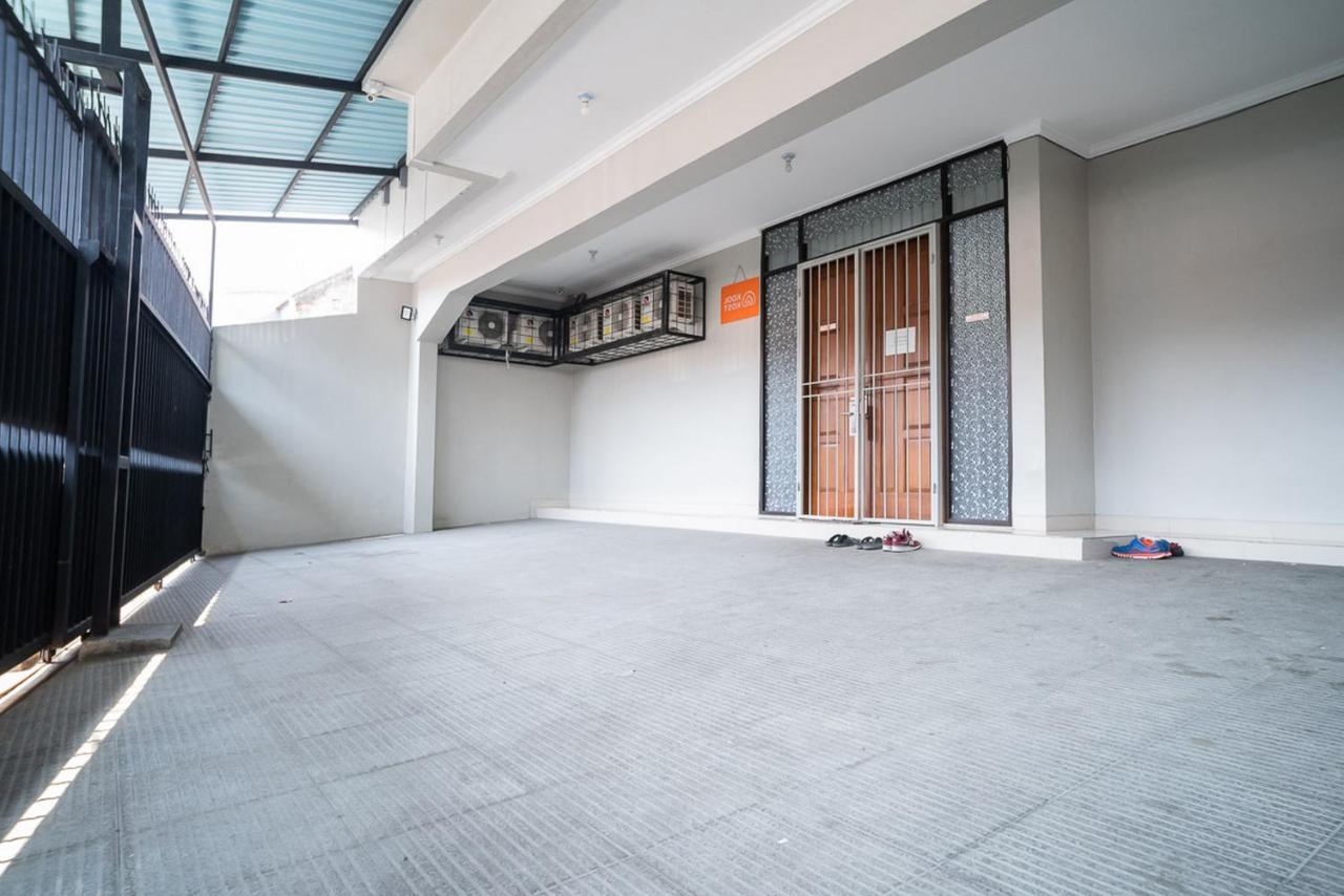 Hotel Koolkost Near Pasar Baru Giacarta Esterno foto