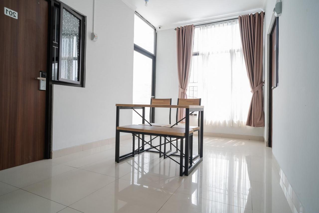 Hotel Koolkost Near Pasar Baru Giacarta Esterno foto