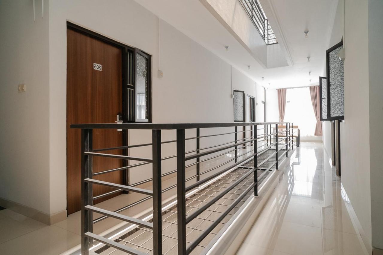 Hotel Koolkost Near Pasar Baru Giacarta Esterno foto